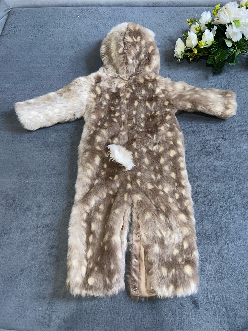 Pottery Barn Kids Baby Faux Fur Deer One-Piece Snowsuit size 12-24 months - Picture 4 of 8